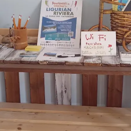 Mansarda A E Spotorno Tatil Evi Noli