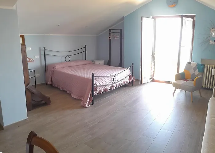 Vakantiehuis Mansarda A E Spotorno